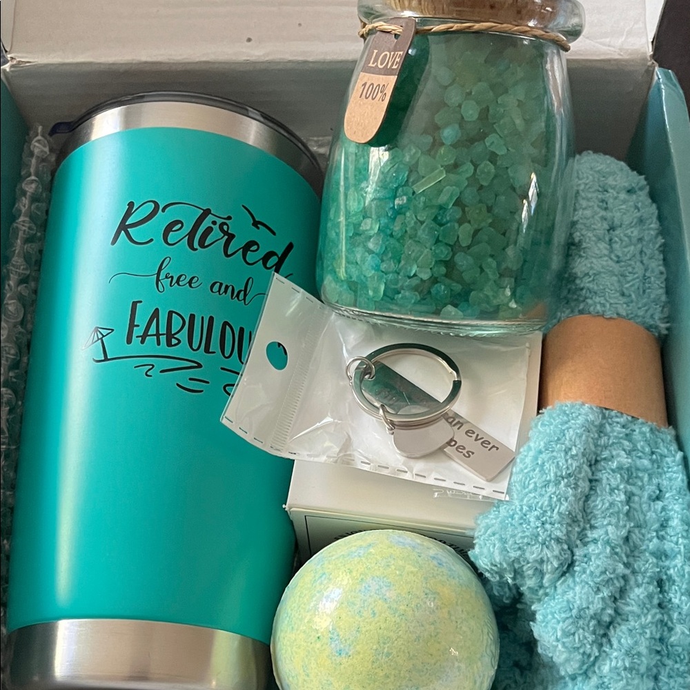 Teal 'Retired Free and Fabulous' Tumbler Gift Set